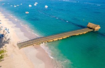 HOTEL VISTA SOL PUNTA CANA INAUGURA MIRADOR SOSTENIBLE EN PLAYA EL CORTECITO TRAS UNA INVERSIÒN AMBIENTAL DE USD 3 MILLONES vista sol mirador sostenible