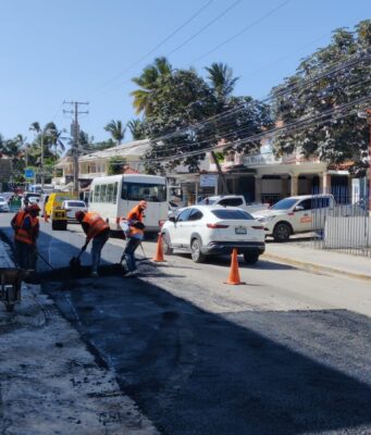 Seis calles de El Cortecito permanecen en mal estado, denuncian residentes.