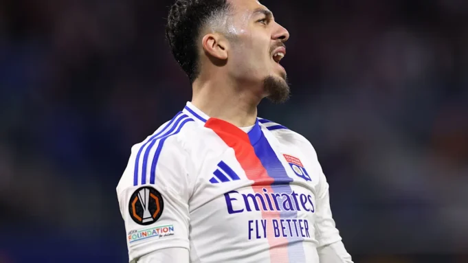 Lyon: Mikautadze fait ses adieux en larmes, transfert imminent à Villarreal