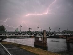 Tormentas eléctricas en Francia: cancelan eventos en Toulouse y 28 departamentos en alerta naranja