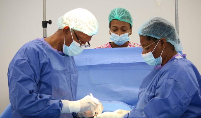 Cirujanos haitianos logran operación compleja en Cap-Haïtien