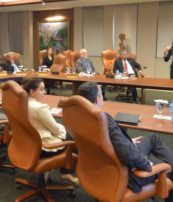 Junta Monetaria refuerza control del mercado cambiario Junta Monetaria refuerza control del mercado cambiario