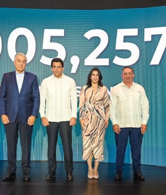 RD recibió 8 millones de visitantes enero-agosto 2025 RD recibió 8 millones de visitantes enero-agosto 2025