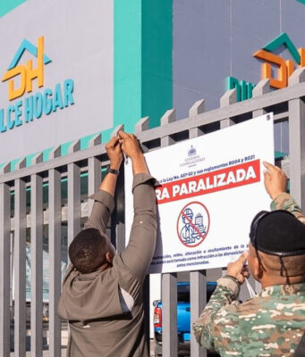 Rosa Ng critica cierre de comercios chinos y habla de “cacería” Rosa Ng criticó el cierre de negocios chinos en RD por supuestas irregularidades, calificando la medida como un “show” y una “cacería”.